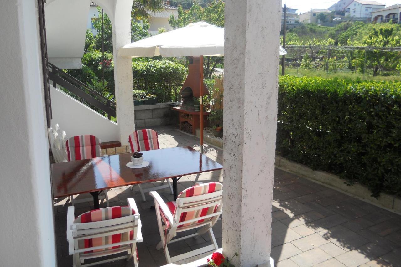 Apartment Supetarska Draga - Donja 5030A Buitenkant foto